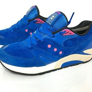 Saucony